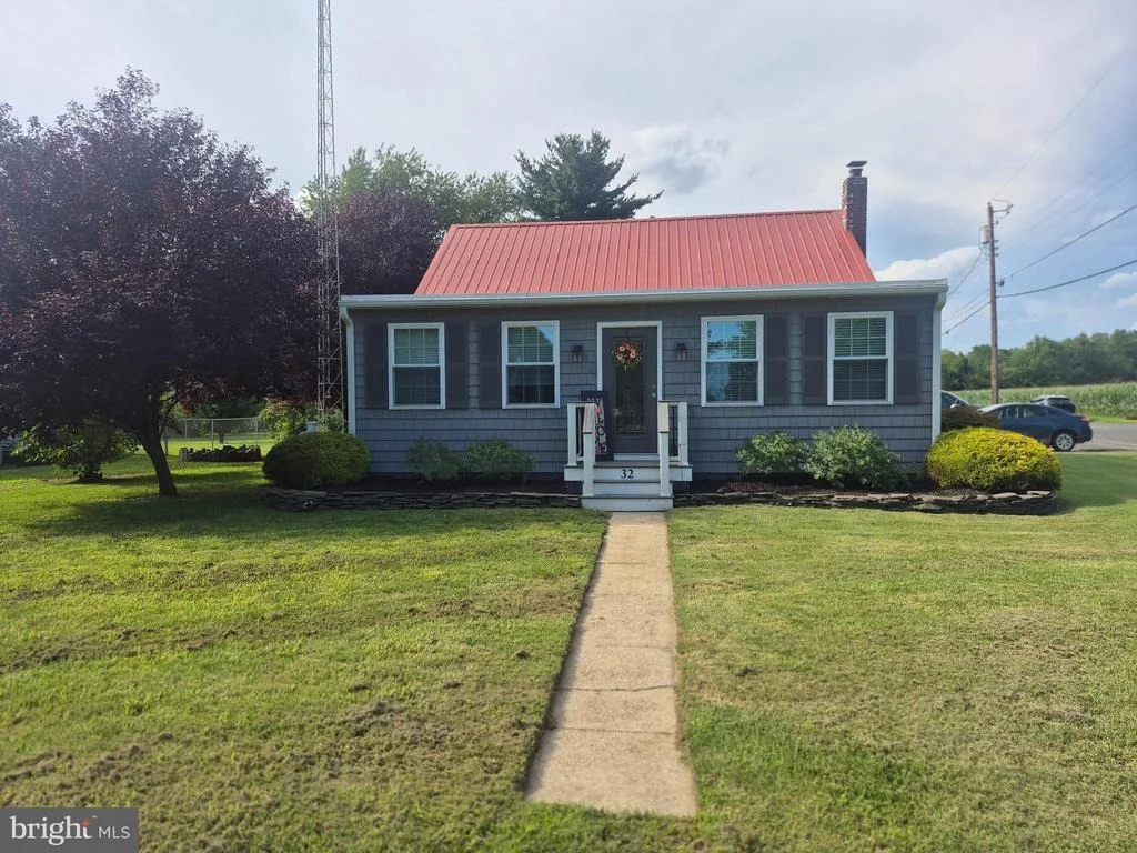 Photo of 32 FRANMAR DRIVE