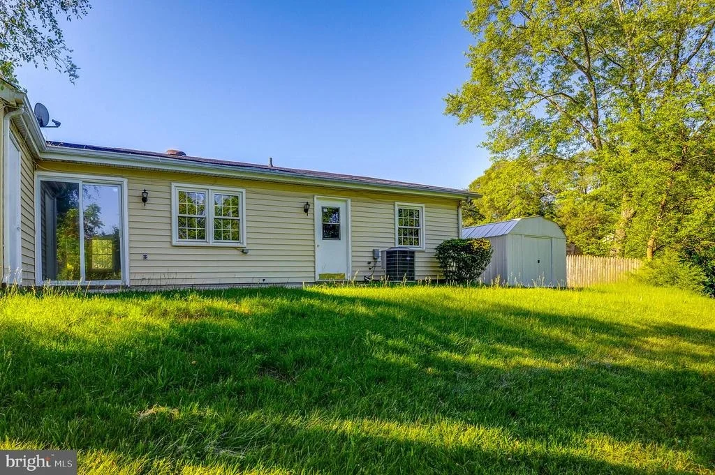 Photo of 413 HARDING COURT