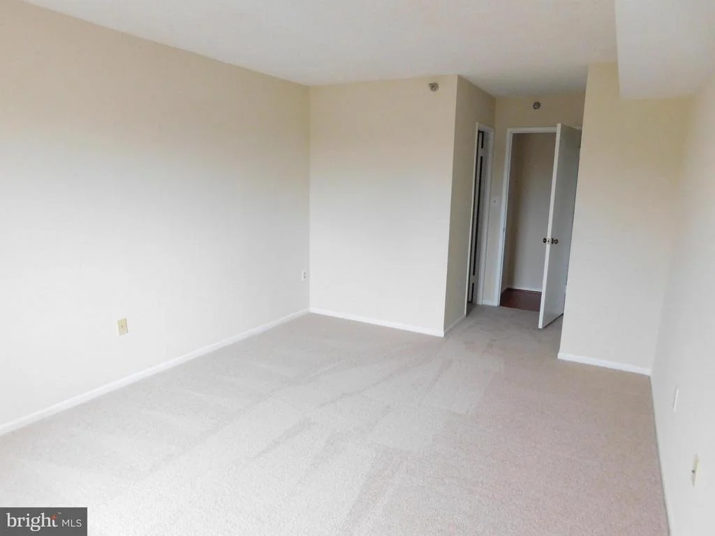 Photo of Unit 3625 at 15115 INTERLACHEN DRIVE
