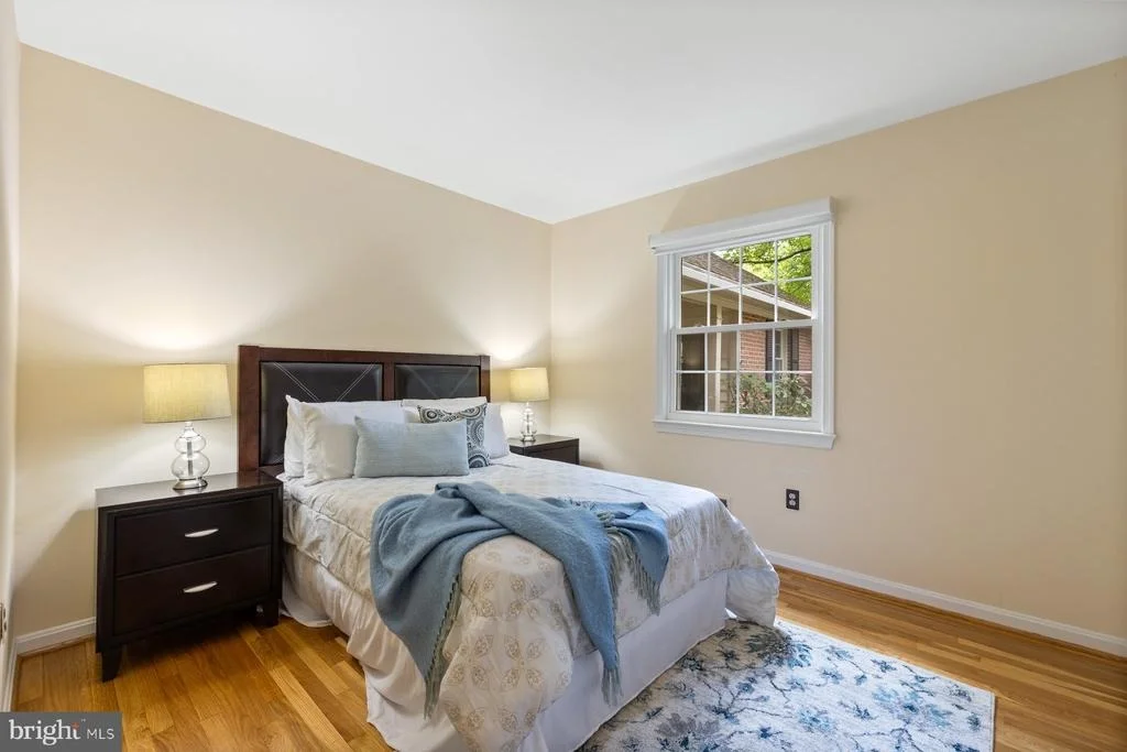 Photo of 7710 HUNTMASTER LANE