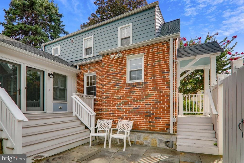Photo of 8605 SPRINGVALE ROAD