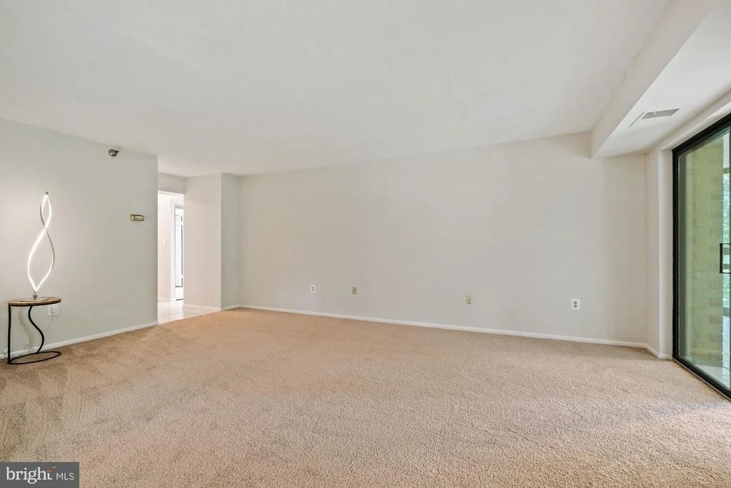 Photo of Unit 4604 at 15100 INTERLACHEN DRIVE