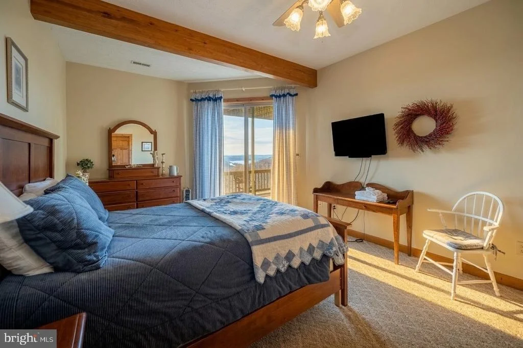 Photo of 110 HIGHLINE DRIVE