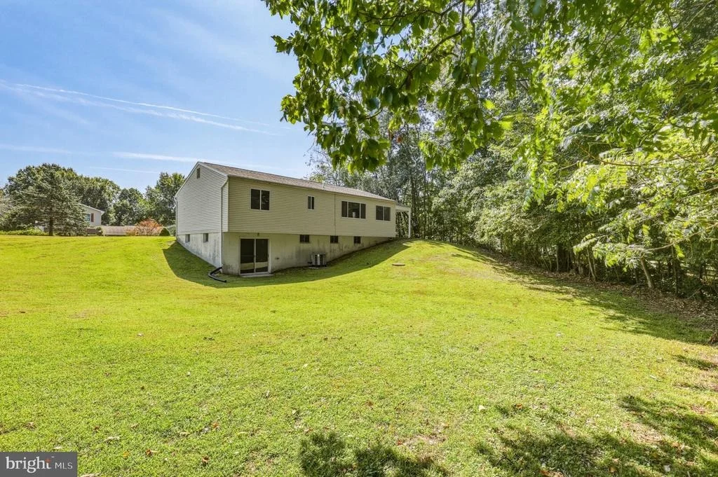 Photo of 3902 SHAKESPEARE WAY