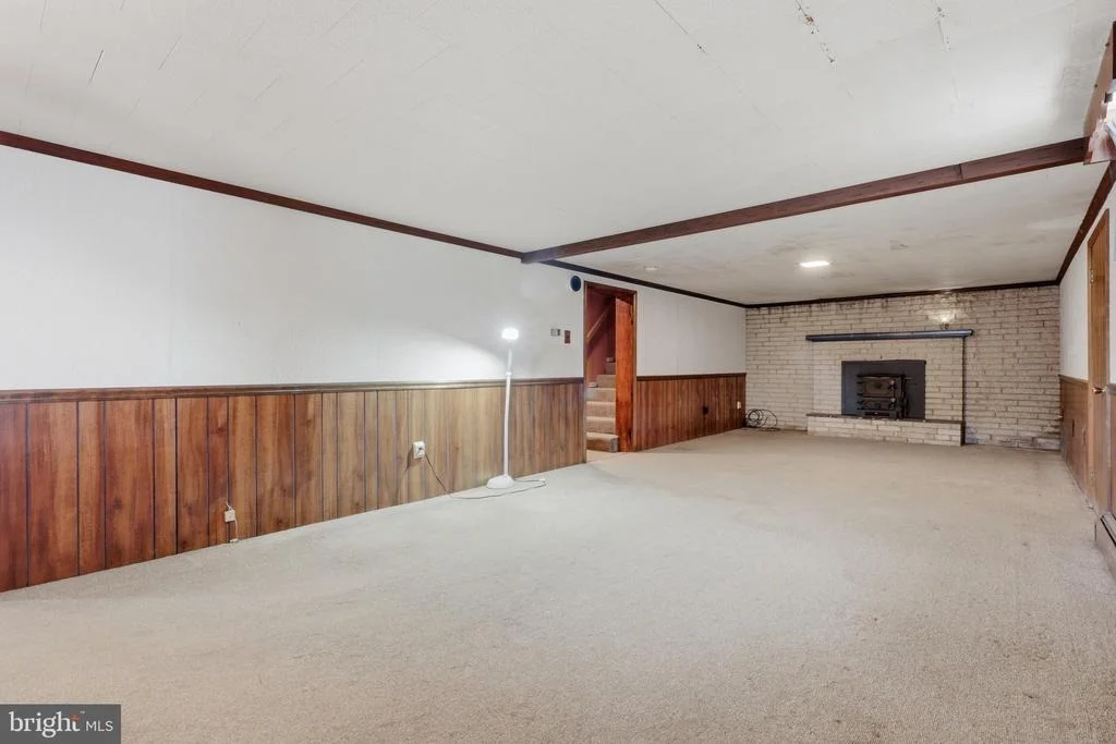 Photo of 5893 AMBAU ROAD