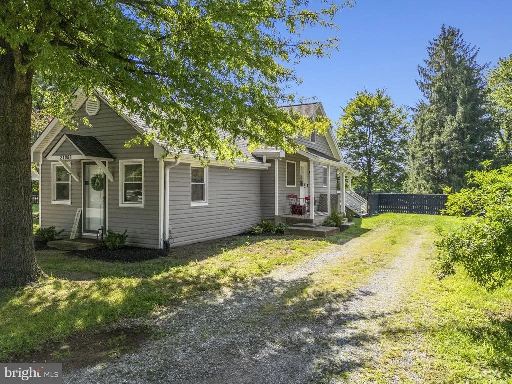 Photo of 21088 UNISON ROAD