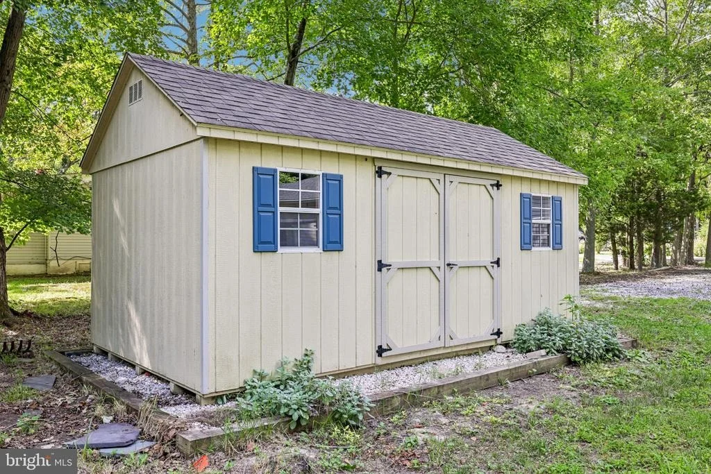 Photo of 1437 CEDARHURST ROAD