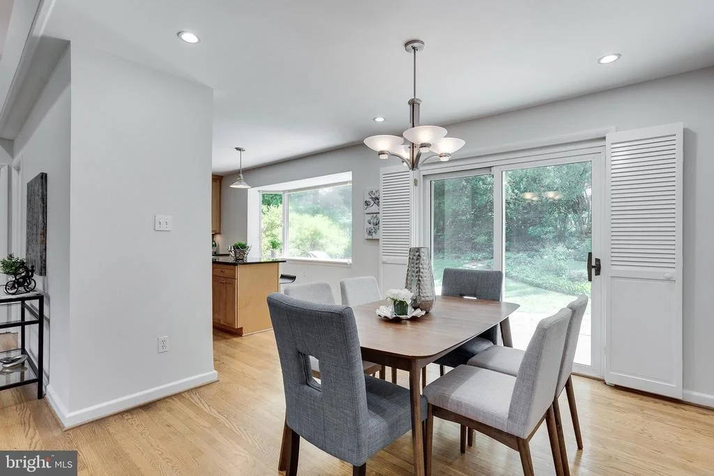 Photo of 3910 MONTROSE DRIVEWAY