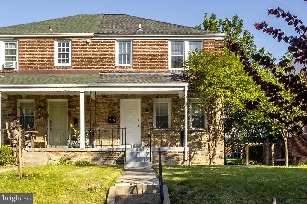 Photo of 3712 CLARINTH ROAD