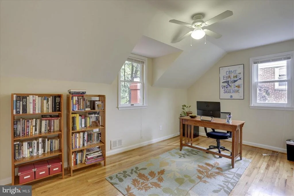 Photo of 1005 DENNIS AVENUE