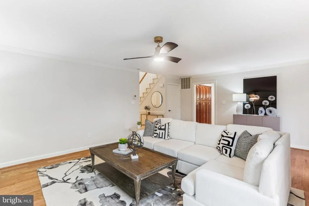 Photo of 9409 THORNEDIKE DRIVE
