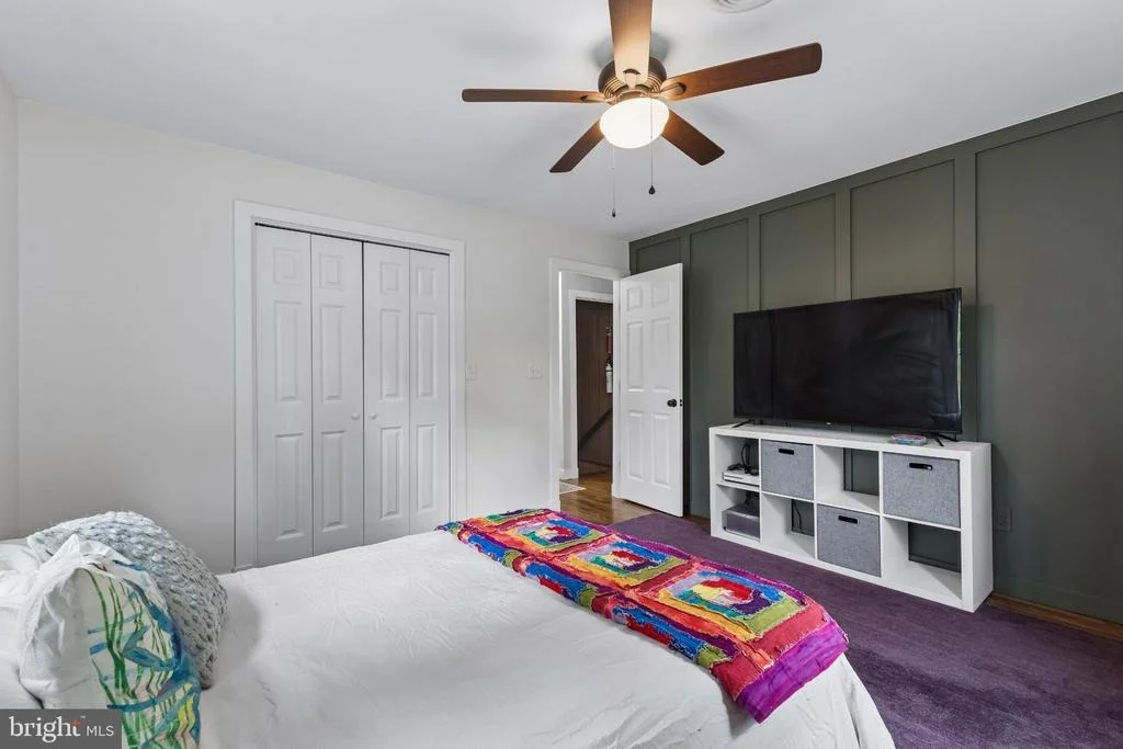 Photo of 9816 FAIRLEE ROAD