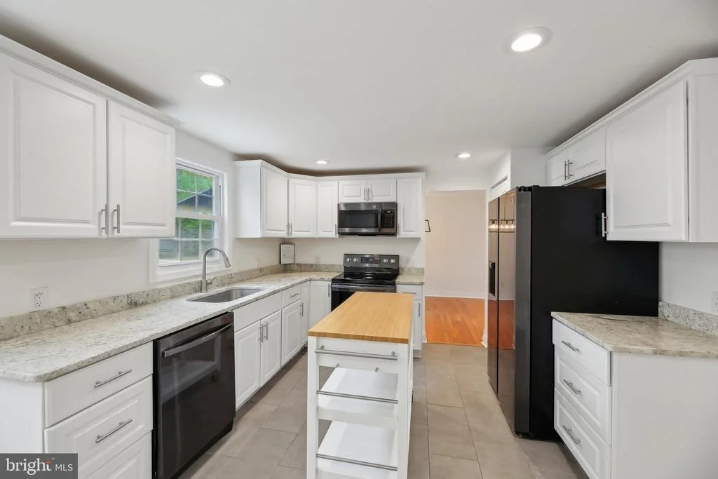 Photo of 1844 MILLSTREAM DRIVE