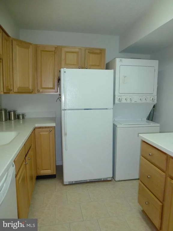 Photo of Unit 3322 at 15115 INTERLACHEN DRIVE