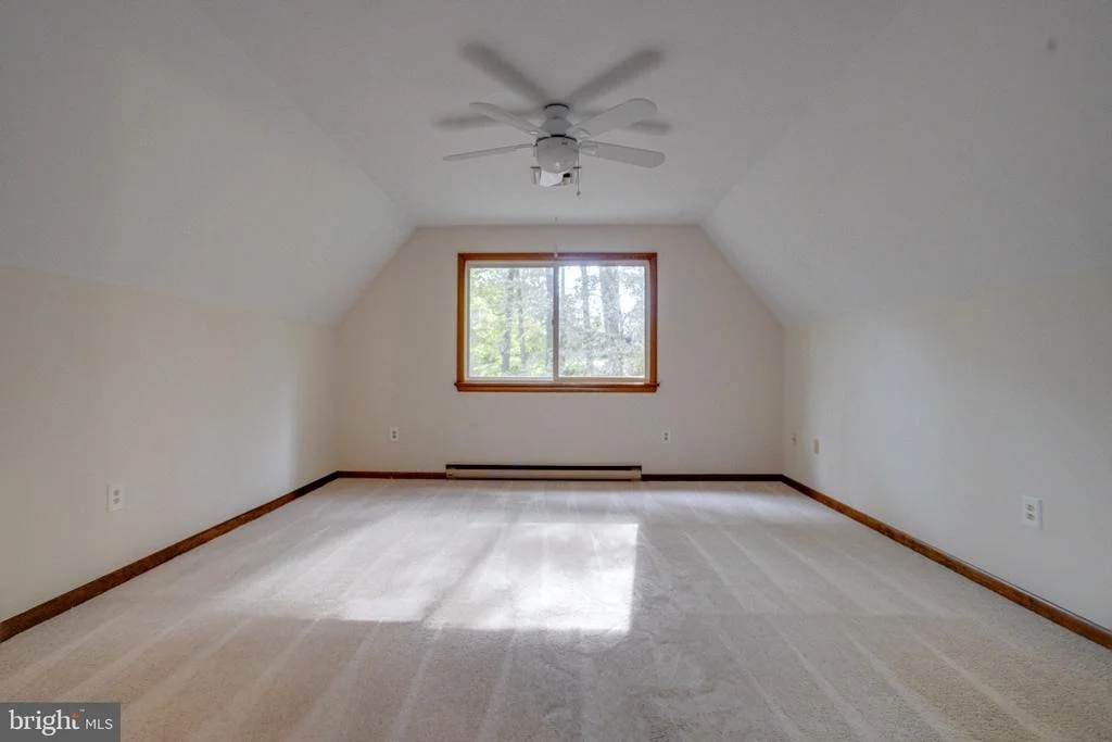 Photo of 2010 FALLSGROVE WAY