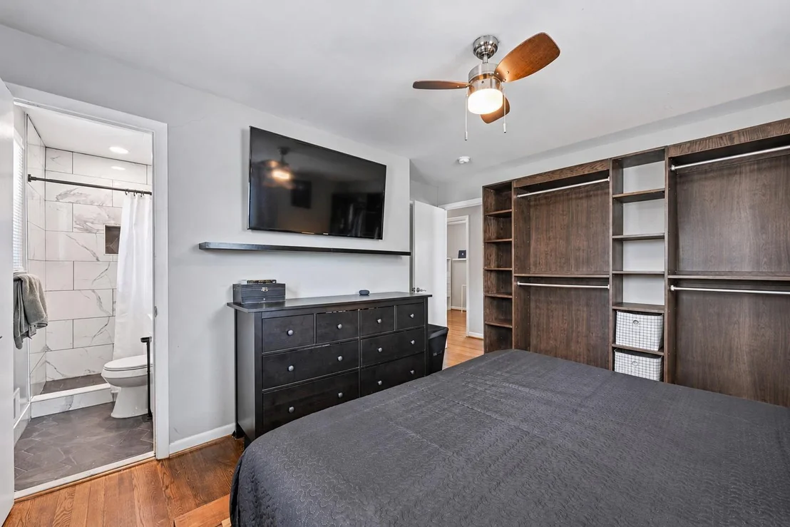 Photo of 8901 TOWNSEND LANE