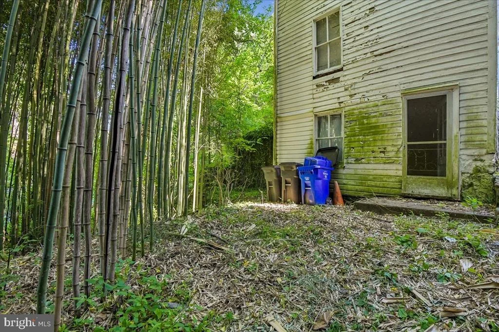 Photo of 8472 FREDERICK ROAD