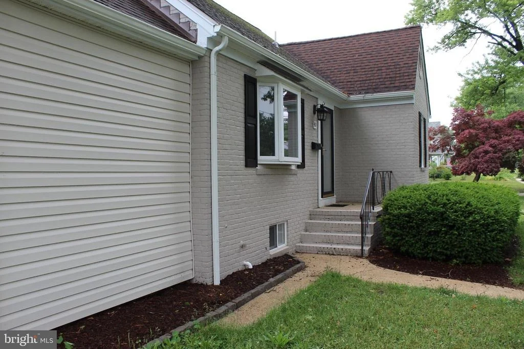 Photo of 401 FOREST VIEW