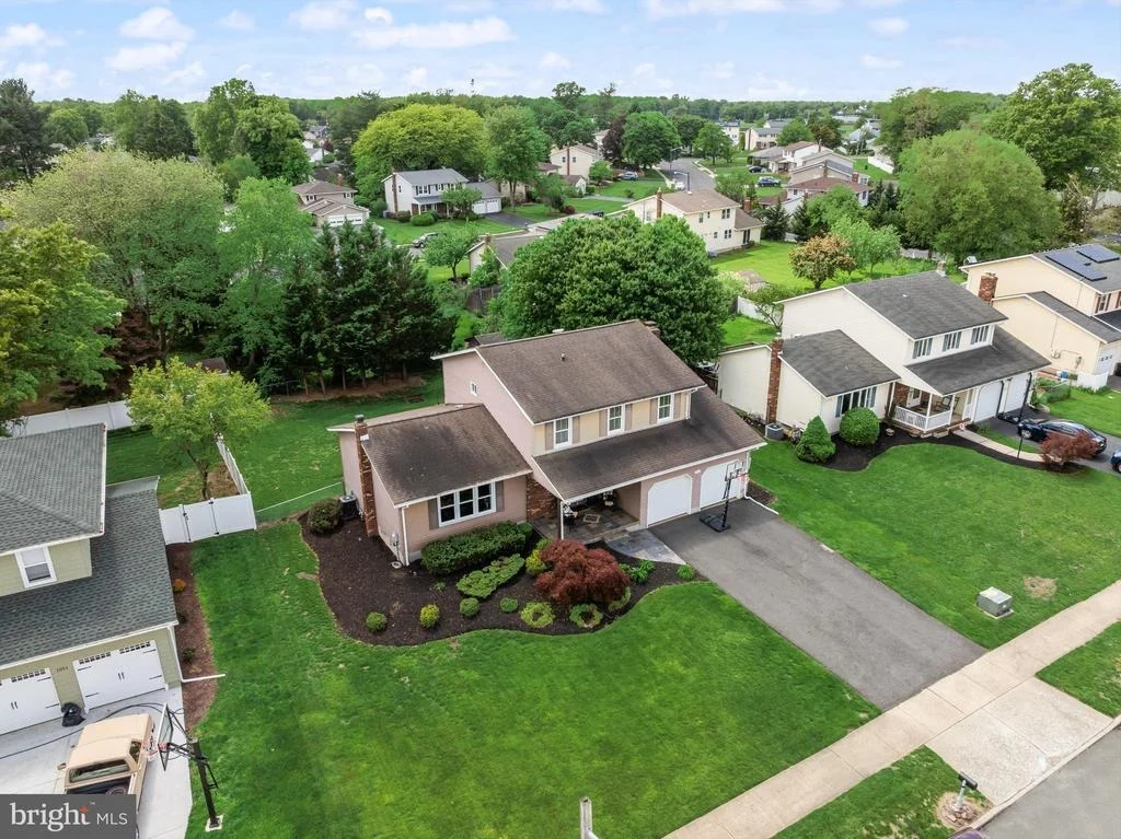 Photo of 1049 ESTATES BOULEVARD