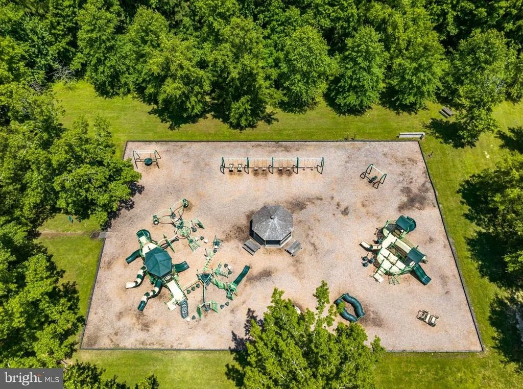 Photo of 50 WINDJAMMER ROAD