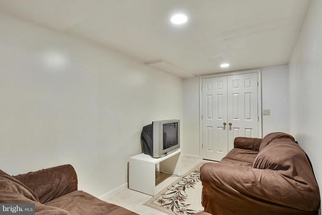 Photo of 7810 SPOUT SPRING ROAD