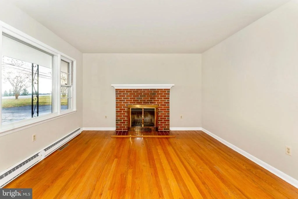 Photo of 6438 BROAD RUN ROAD