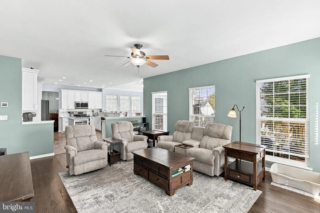 Photo of 945 DEVONSHIRE CIRCLE