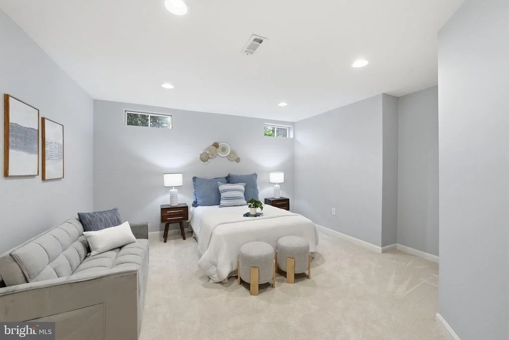 Photo of 44028 TAVERN DRIVE