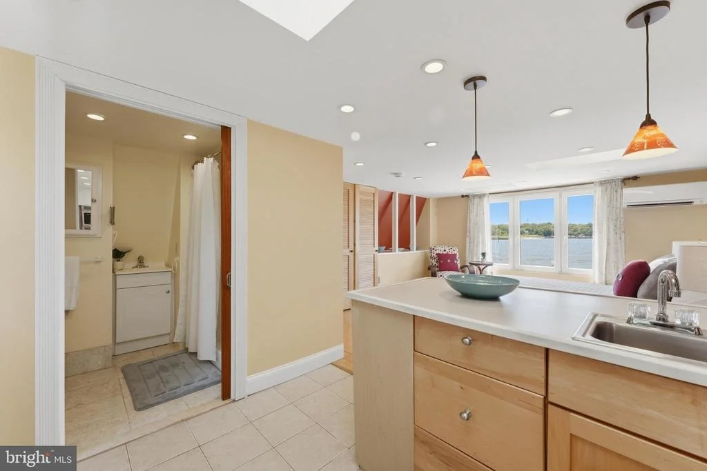 Photo of 2292 LAKE DRIVE