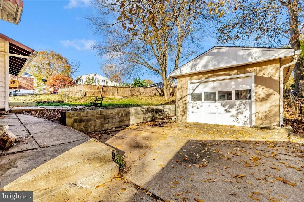 Photo of 11821 PITTSON ROAD
