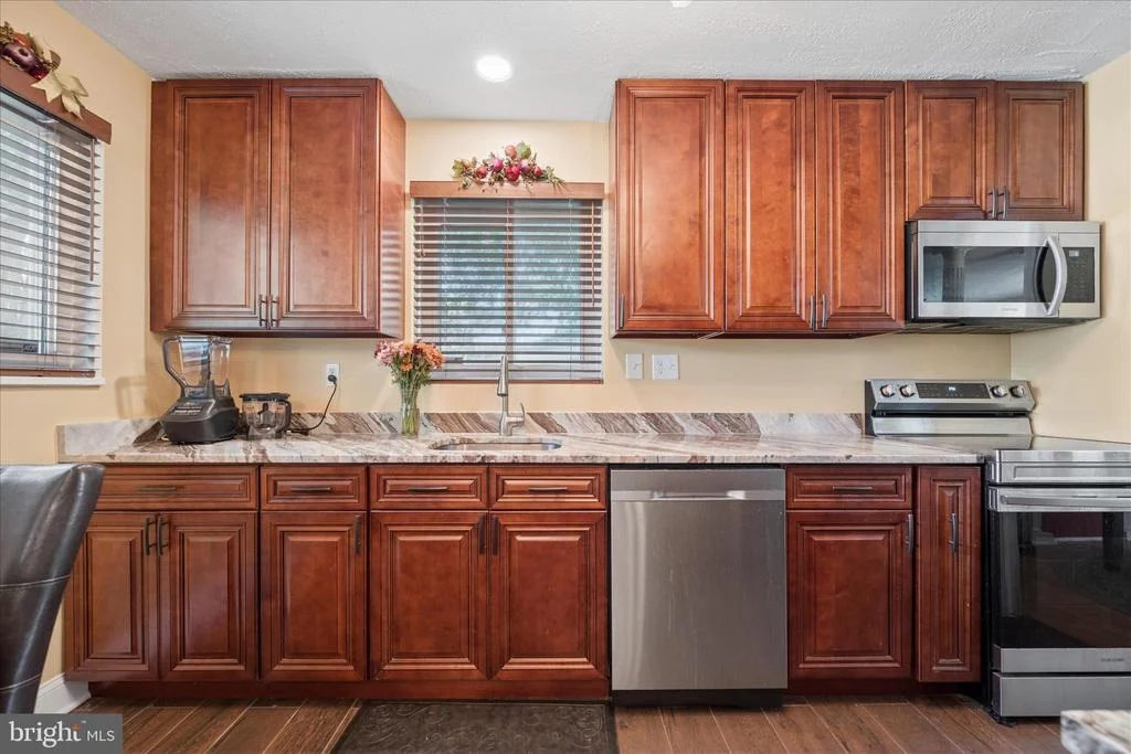 Photo of 6803 ADELPHI ROAD
