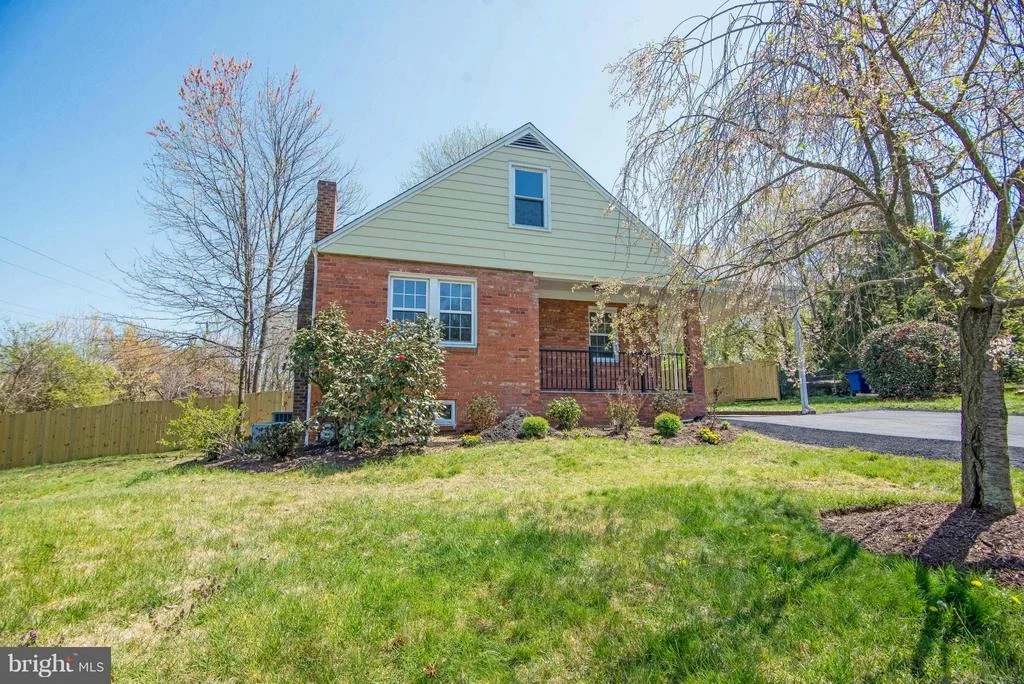 Photo of 6411 HILLSIDE LANE