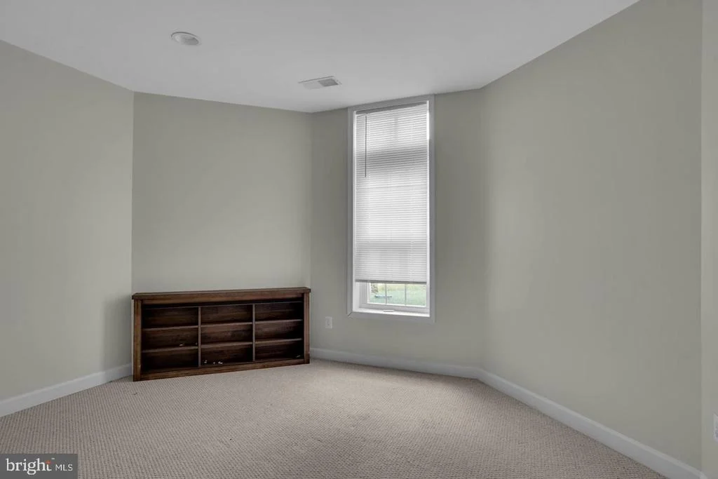 Photo of 2299 MOUNTAIN ROAD