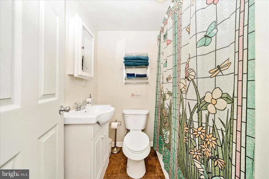 Photo of 212 WINTERGREEN LANE