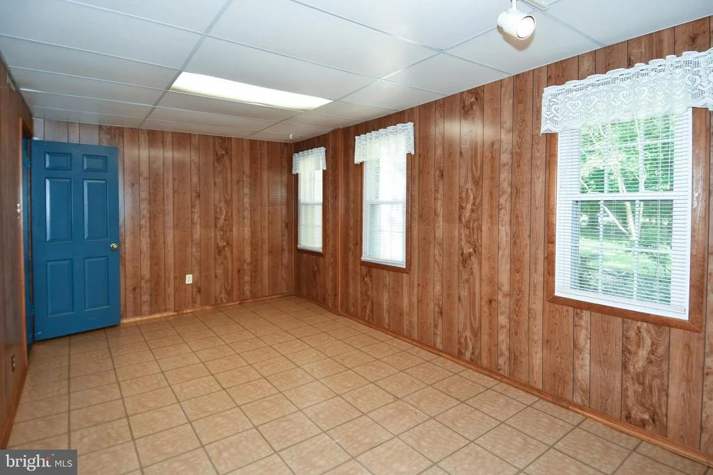 Photo of 8870 BROOK DRIVE