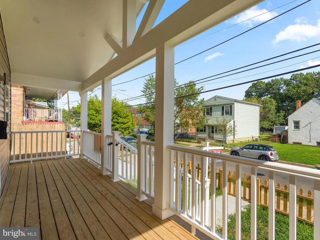 Photo of 5021 AYERS PLACE SE