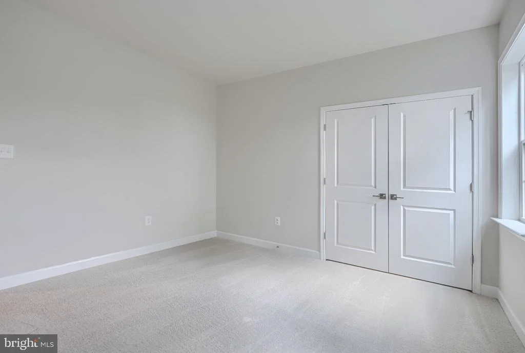 Photo of 6060 FLOREY ROAD