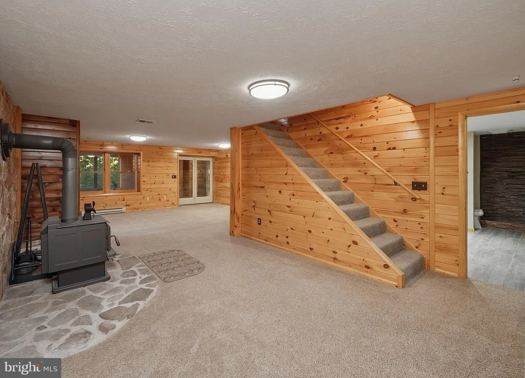 Photo of 253 GLEANINGS DRIVE