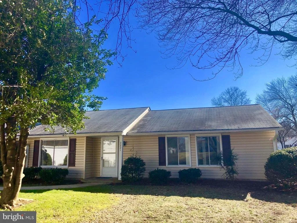 Photo of Unit 191A at 3221 LUDHAM DRIVE