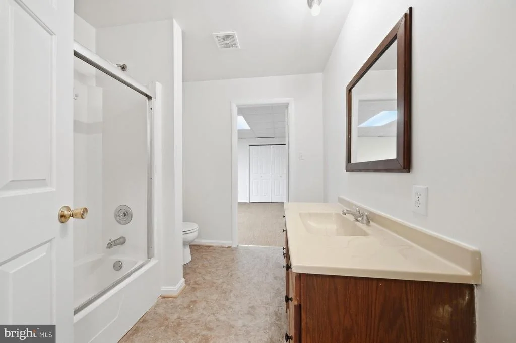 Photo of 1052 RIDGE ROAD