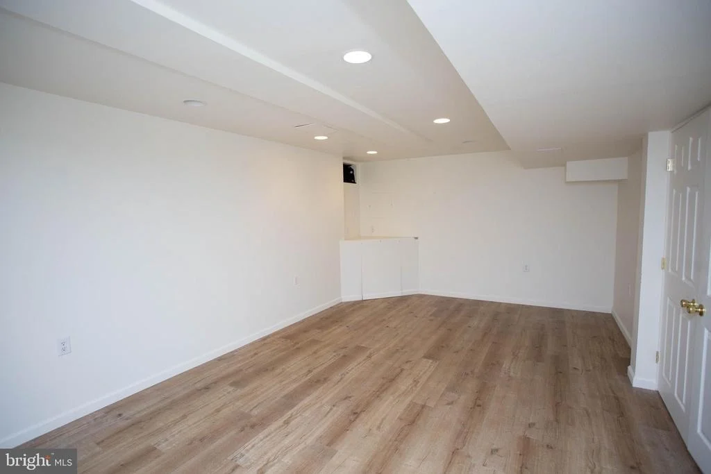 Photo of 143 RAMBLING ROAD