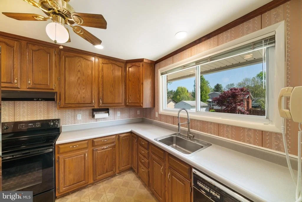 Photo of 1509 VIVIAN PLACE