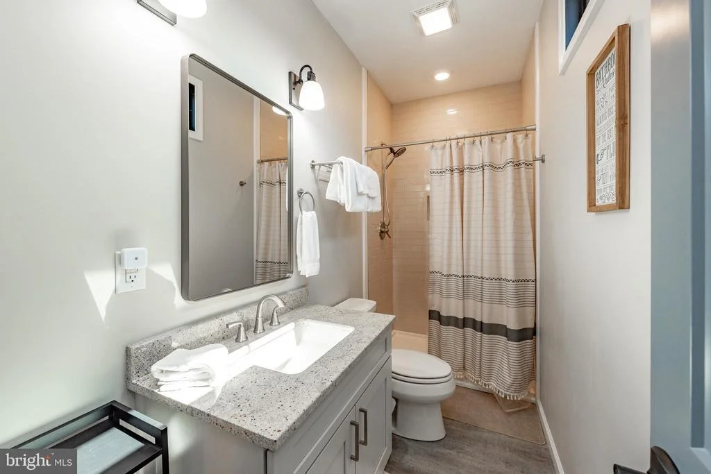 Photo of 220 BILTMORE VIEW