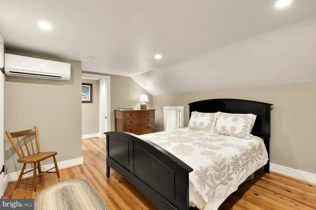 Photo of 1102 DULANEY GATE CIRCLE