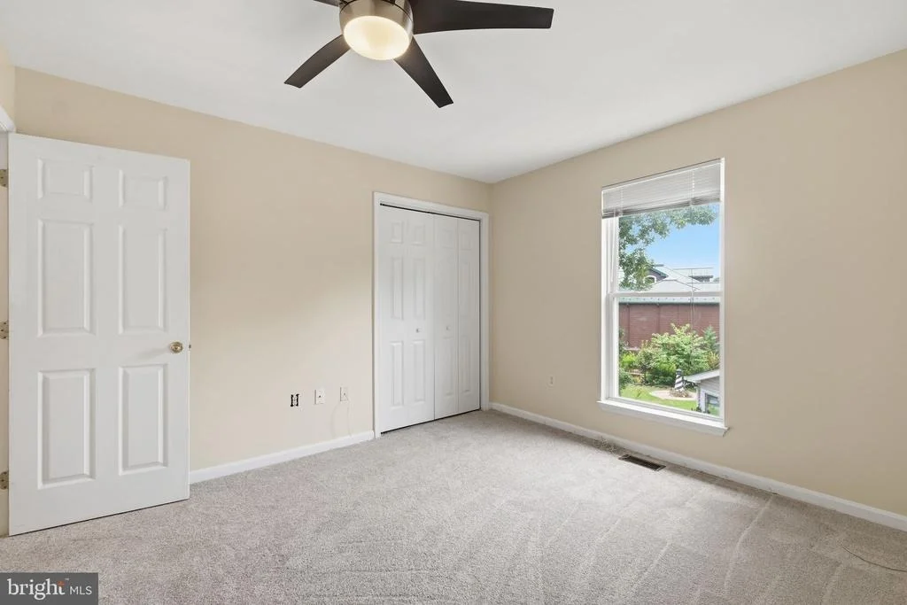 Photo of 426 RIVERSIDE DRIVE