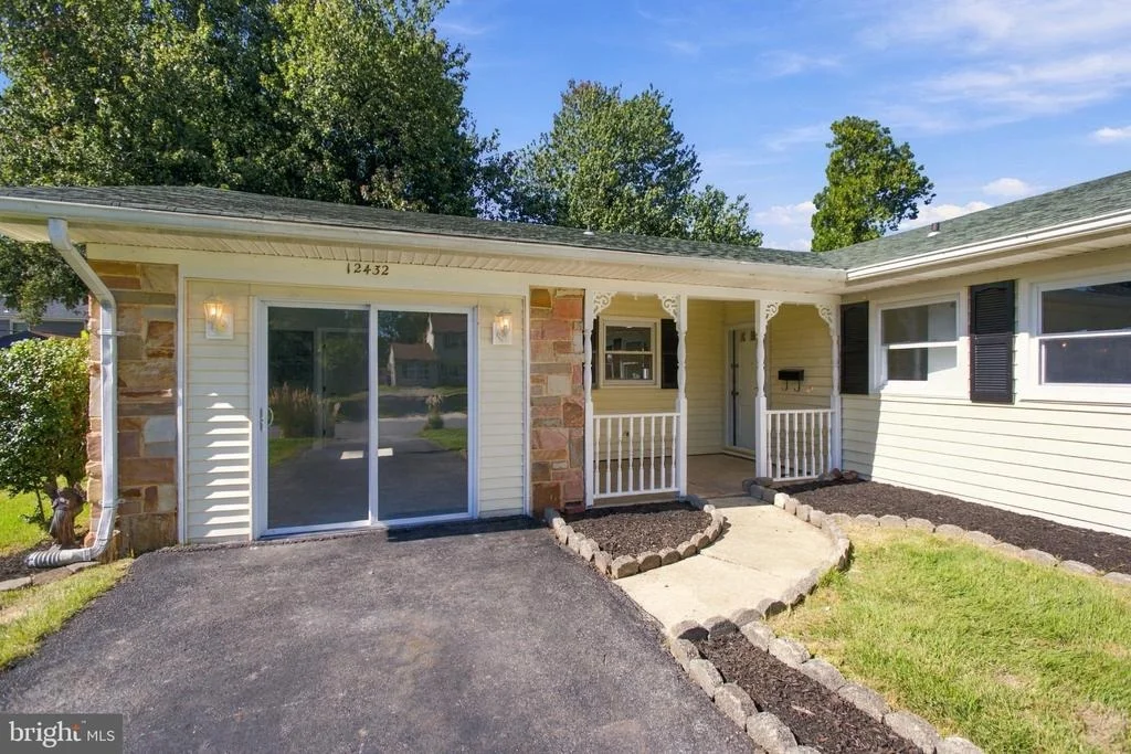 Photo of 12432 MELLING LANE