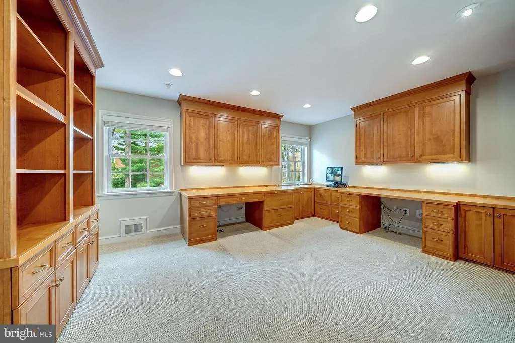 Photo of 6305 STONEHAM LANE