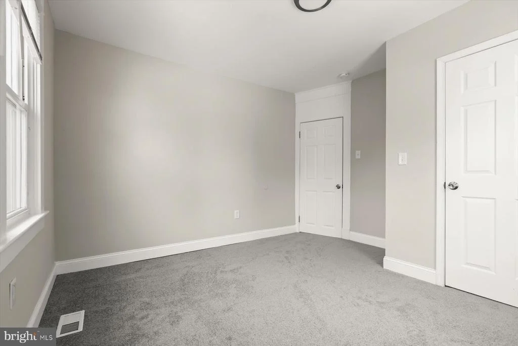 Photo of 3205 GIBBONS AVENUE
