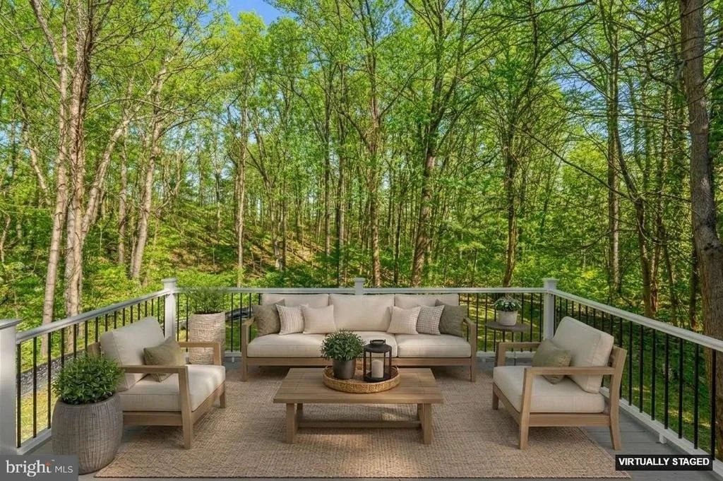 Photo of 7125 EDGEMONT ROAD