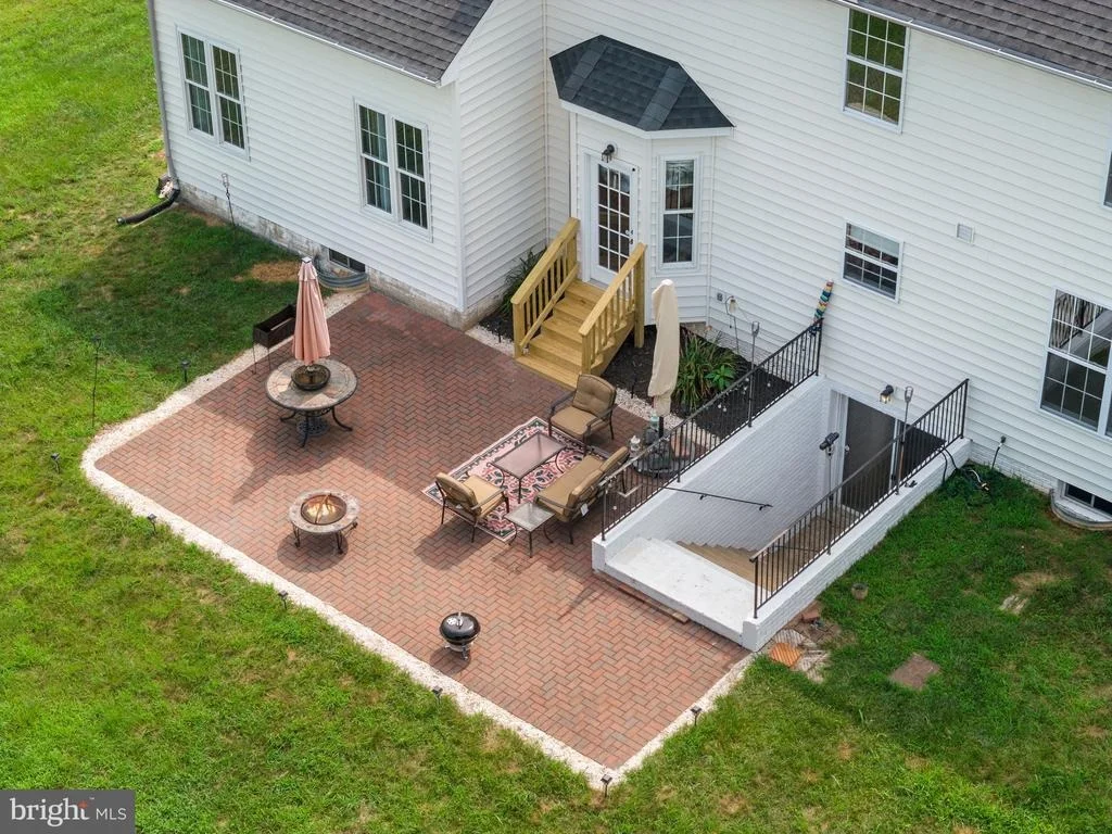Photo of 13270 QUERY LANE